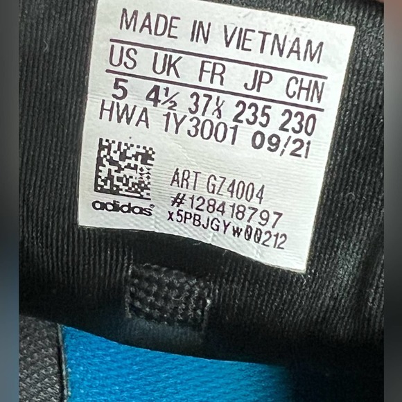 BOYS ADIDAS 4D FORWARD KICK BOOST ATHLETIC SHOES LIKE NEW SIZE 5 RARE WOMEN 6.5 - Picture 8 of 9